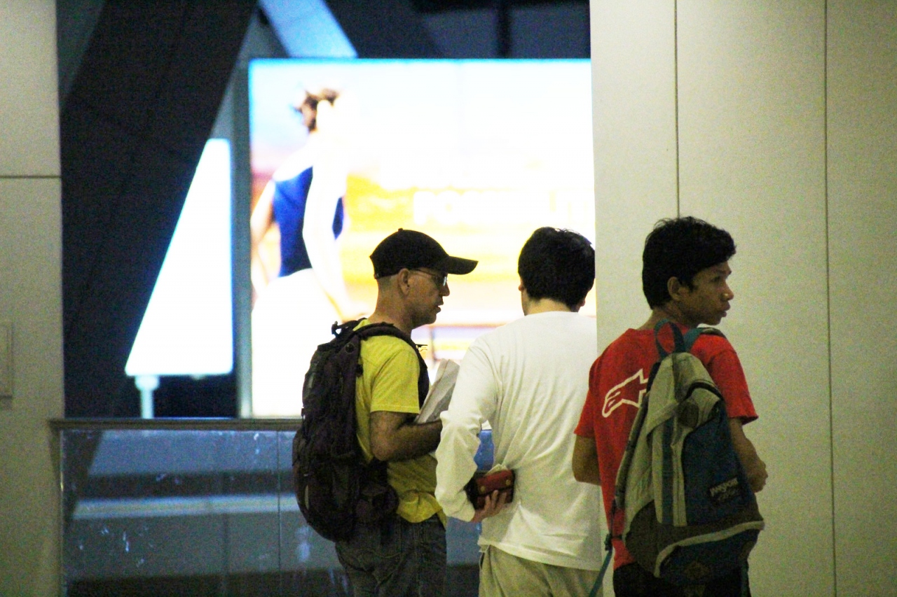 マニラ空港で有名なオーストラリア詐欺師に絡まれる By セブパシフィックの旅 マニラ フィリピン の旅行記 ブログ By たびたび3さん フォートラベル マニラ空港で有名なオーストラリア詐欺師に絡まれる By セブパシフィックの旅 マニラ フィリピン の旅行記 ブログ By たびたび3さん フォートラベル