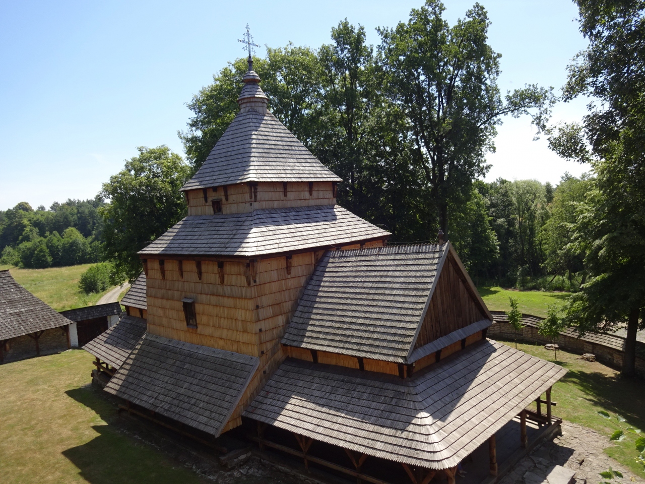 木造教会群その1 ポーランド 15 7 4 その他の観光地 ポーランド の旅行記 ブログ By Fernandoさん フォートラベル 木造教会群その1 ポーランド 15 7 4 その他の観光地 ポーランド の旅行記 ブログ By Fernandoさん フォートラベル