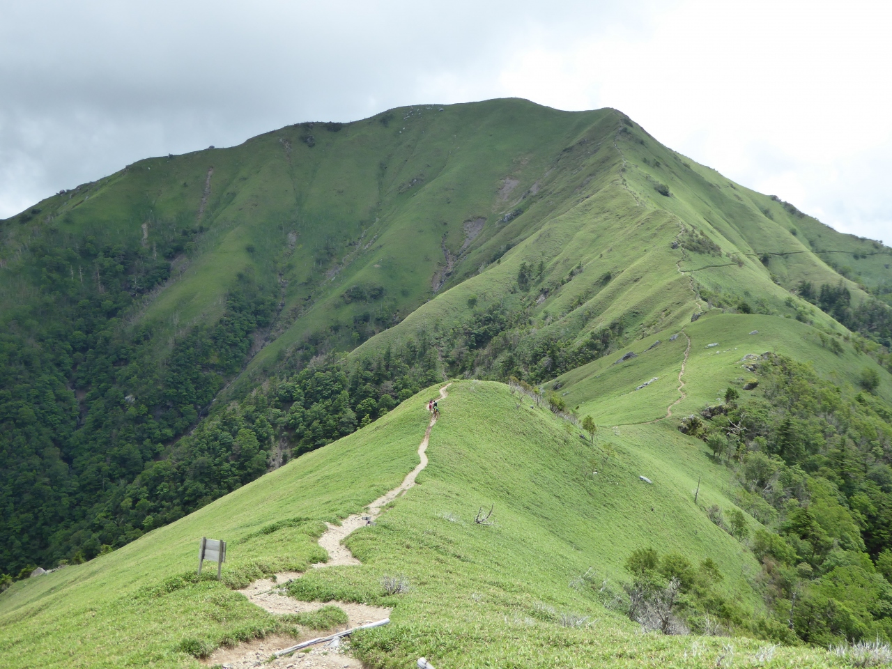 梅雨の合間に徳島へ 剣山の稜線歩きと奥祖谷の二重かずら橋観光 剣山周辺 徳島県 の旅行記 ブログ By Mirabellaさん フォートラベル