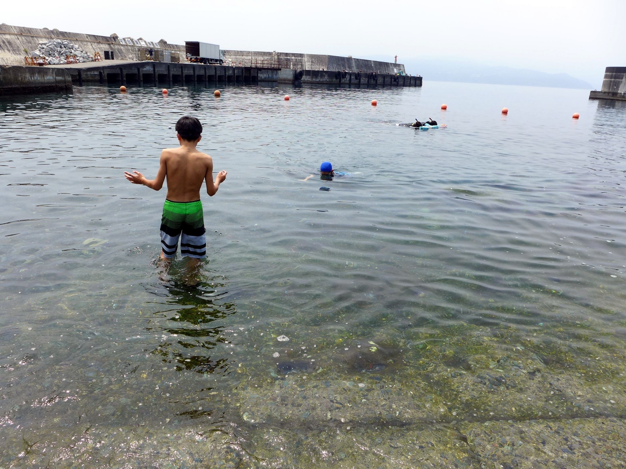 ０３ 夏休み前半のエクシブ初島１泊 エクシブ初島クラブ 初島フィッシャリーナの海水浴 屋外プール 屋内温水プール 熱海 静岡県 の旅行記 ブログ By ミシマさん フォートラベル