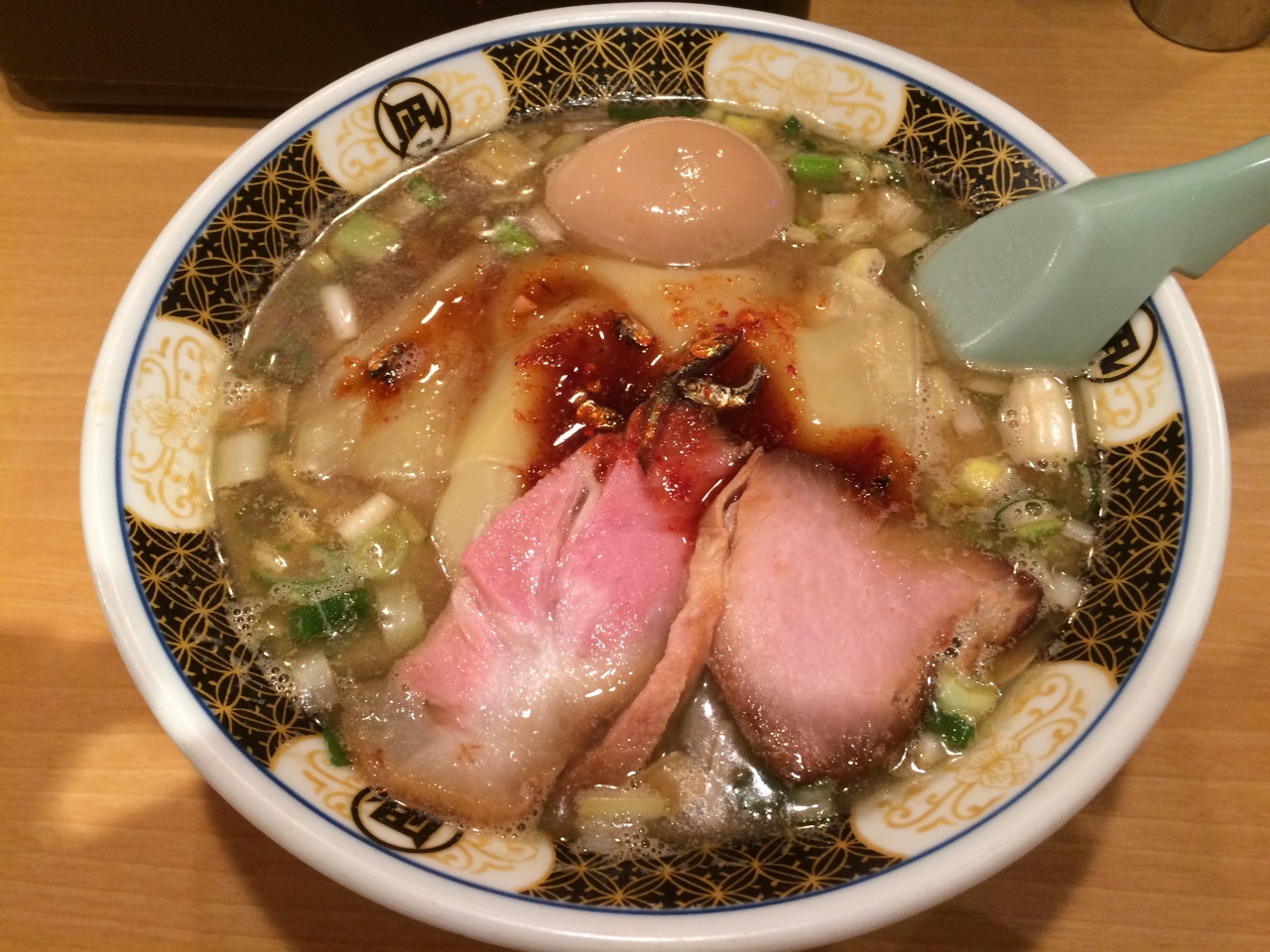 新宿グルメの旅 すごい煮干ラーメン凪 麺屋海神 龍の家 麺屋武蔵 新宿本店 味噌屋 八郎商店 新宿 東京 の旅行記 ブログ By くりくりんさん フォートラベル