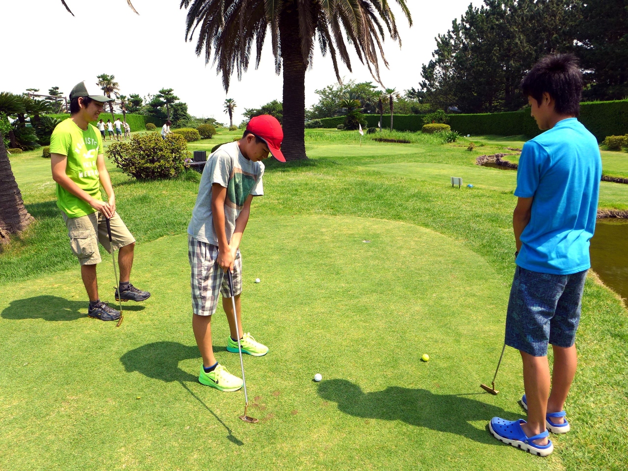 08 夏休み前半のエクシブ初島1泊 スポーツゾーンフィールド 天然芝のパターゴルフ 熱海 静岡県 の旅行記 ブログ By ミシマさん フォートラベル
