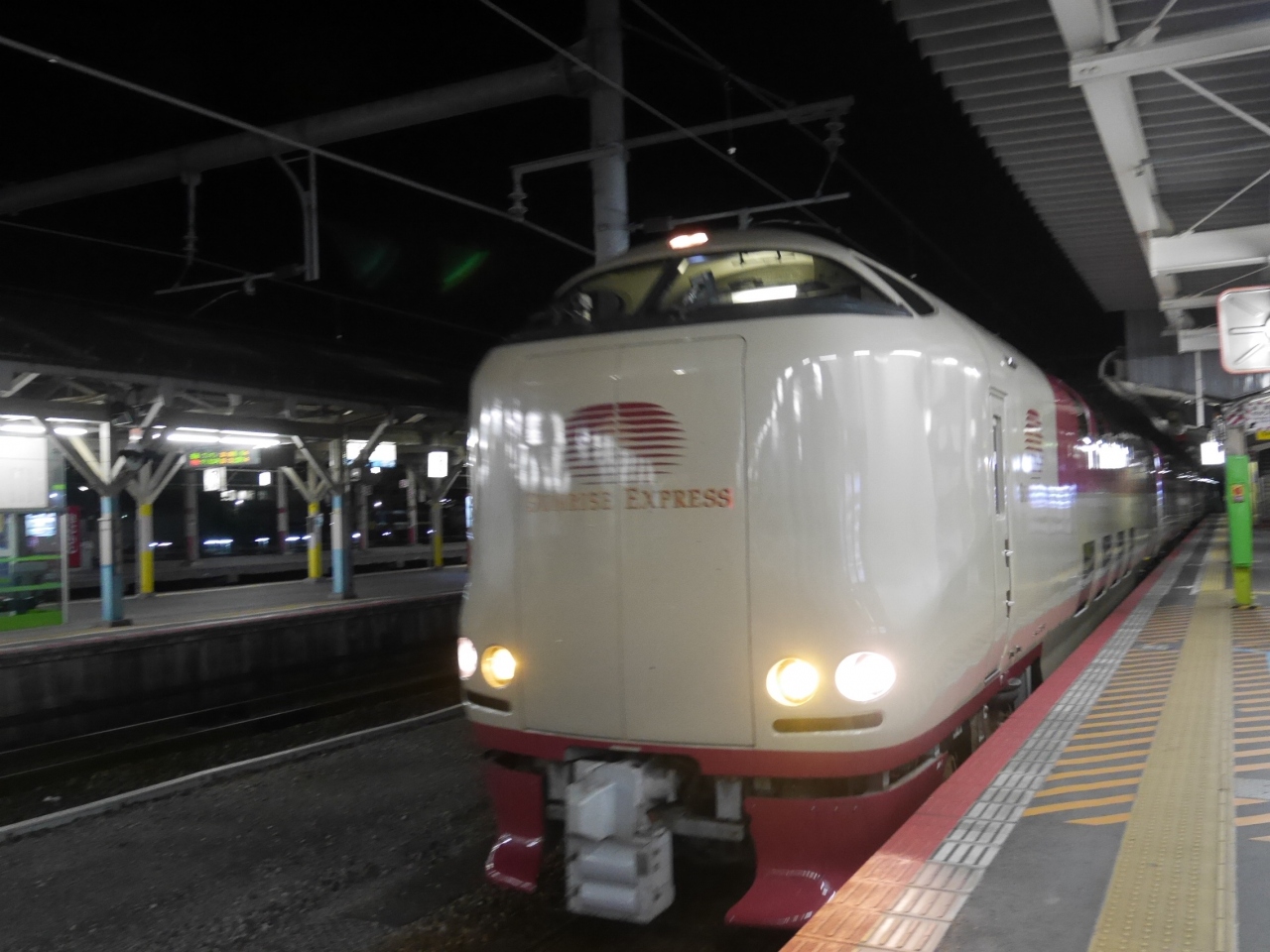 15秋 サンライズ出雲乗車 夜行列車で往復5才0ヶ月 丸の内 大手町 八重洲 東京 の旅行記 ブログ By 涼丸さん フォートラベル 15秋 サンライズ出雲乗車 夜行列車で往復5才0ヶ月 丸の内 大手町 八重洲 東京 の旅行記 ブログ By 涼丸さん フォートラベル