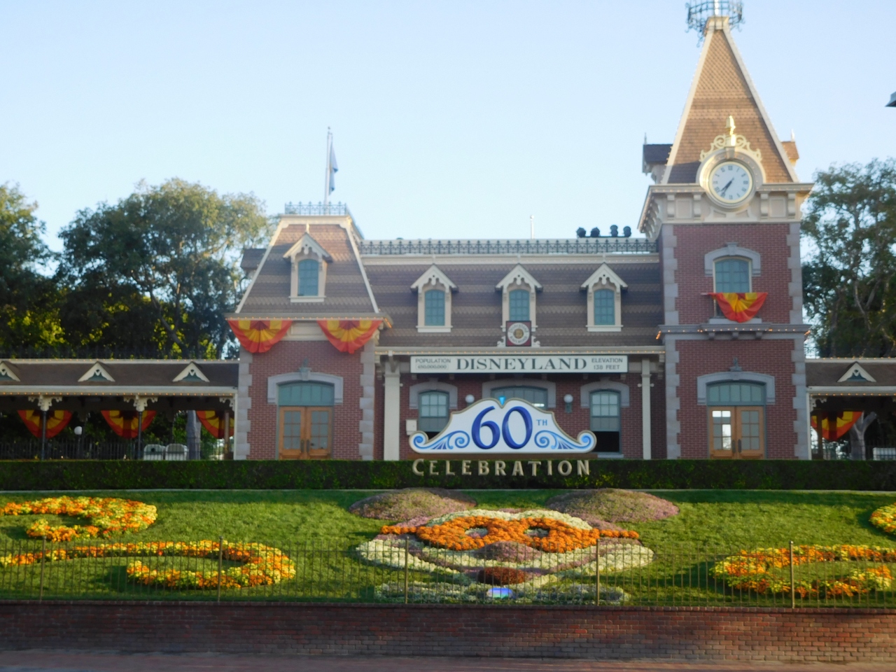 60周年 アナハイムディズニー ハロウィンの季節です Vol 4 ３日目 ディズニーランドでたっぷりアトラクション アナハイム アメリカ の旅行記 ブログ By Saoさん フォートラベル