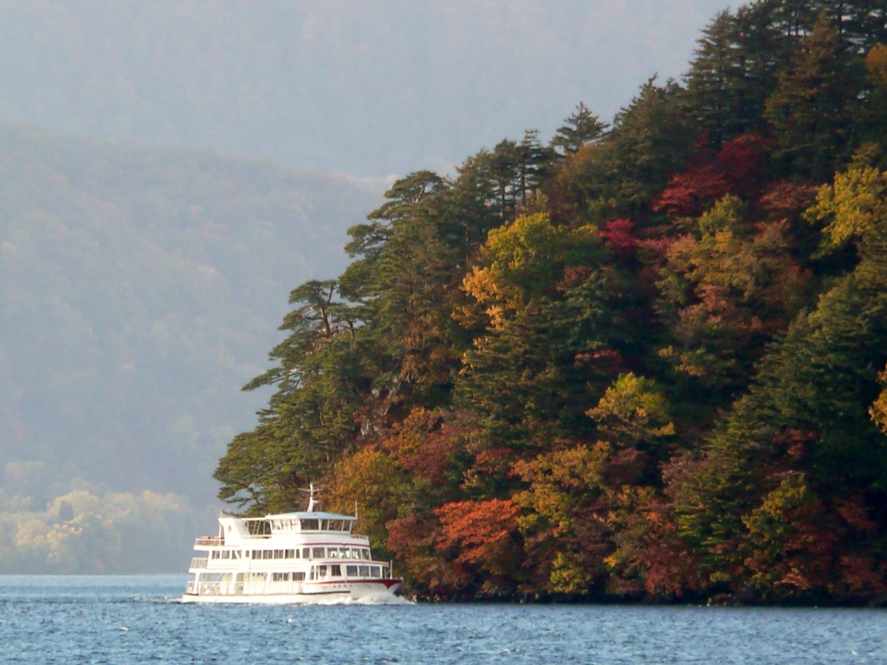 Chokoっと散歩 紅葉の奥入瀬 十和田湖 最高の紅葉まではもうちょっと 奥入瀬 十和田湖 青森県 の旅行記 ブログ By Chokoりんさん フォートラベル