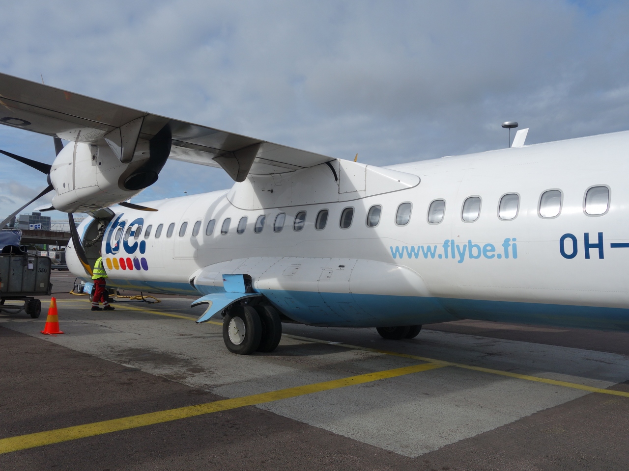 Atr 72 500 に乗りました フランスとイタリアがつくった飛行機です Led Hel のfinnair Ay166便です サンクトペテルブルク ロシア の旅行記 ブログ By Nomonomoさん フォートラベル