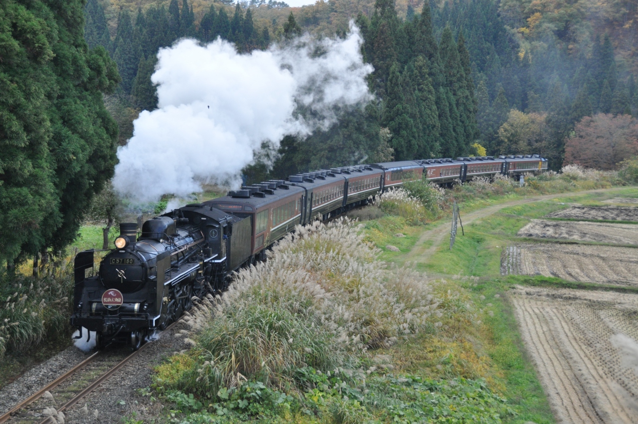 ｓｌばんえつ物語とｓｌ只見線紅葉号 ２０１５年 咲花 三川 阿賀野川周辺 新潟県 の旅行記 ブログ By Somtamさん フォートラベル