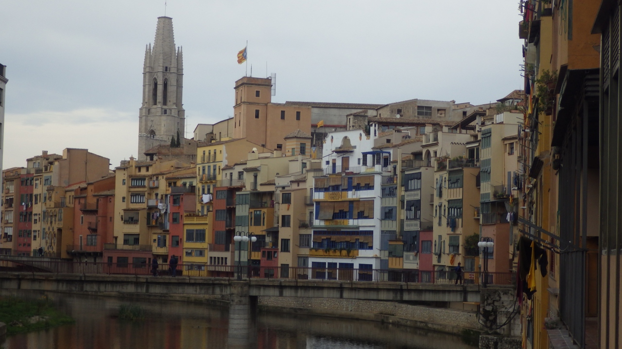 15年10月スペイン3週間 日帰りで北カタルーニャ地方の田舎周遊 パート3 ジローナ ジローナ スペイン の旅行記 ブログ By Miyuquitaさん フォートラベル