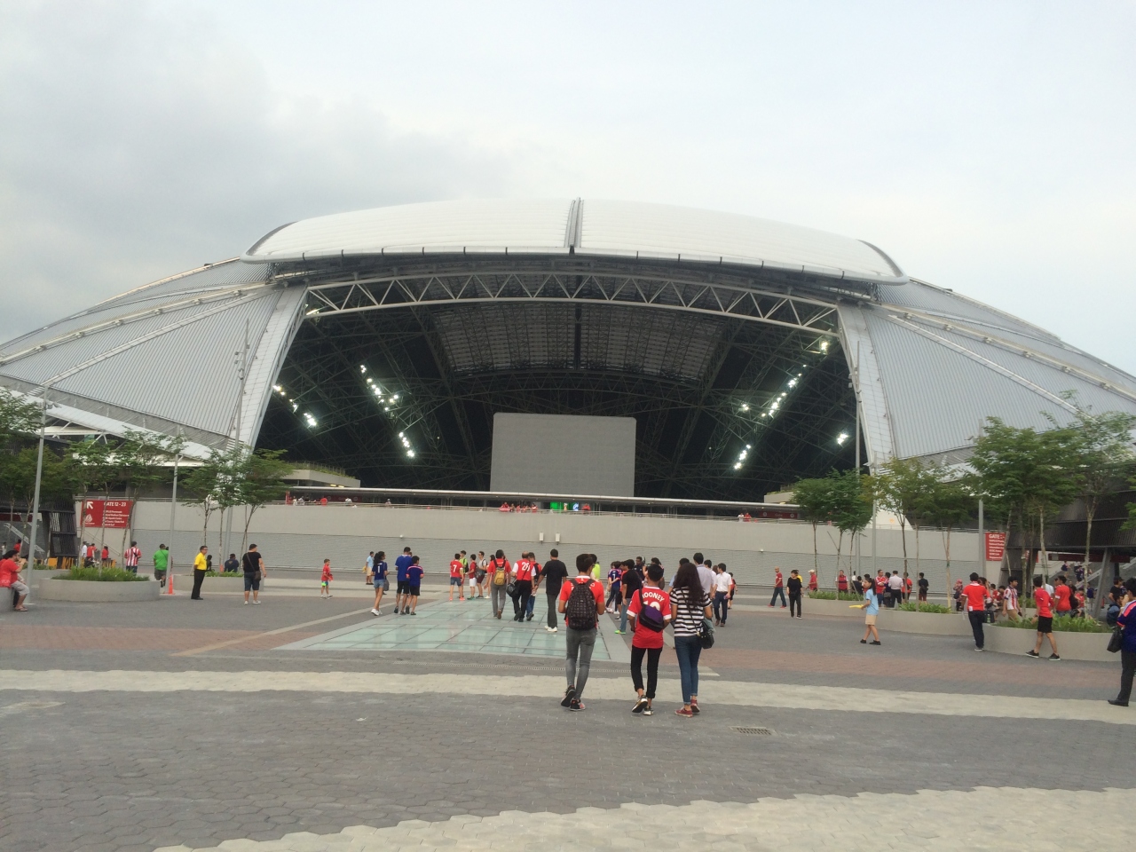 サッカー日本代表応援 観光 その4 Ussはもっと情報を シンガポール シンガポール の旅行記 ブログ By ガンちゃんさん フォートラベル