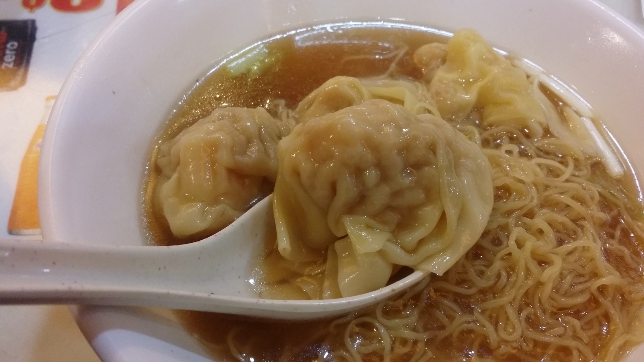 美味しい蝦ワンタン麺を探し求めて 猫やミッキーも 香港姉妹グルメ旅 四日目 香港 香港 の旅行記 ブログ By ゆいころりん さん フォートラベル