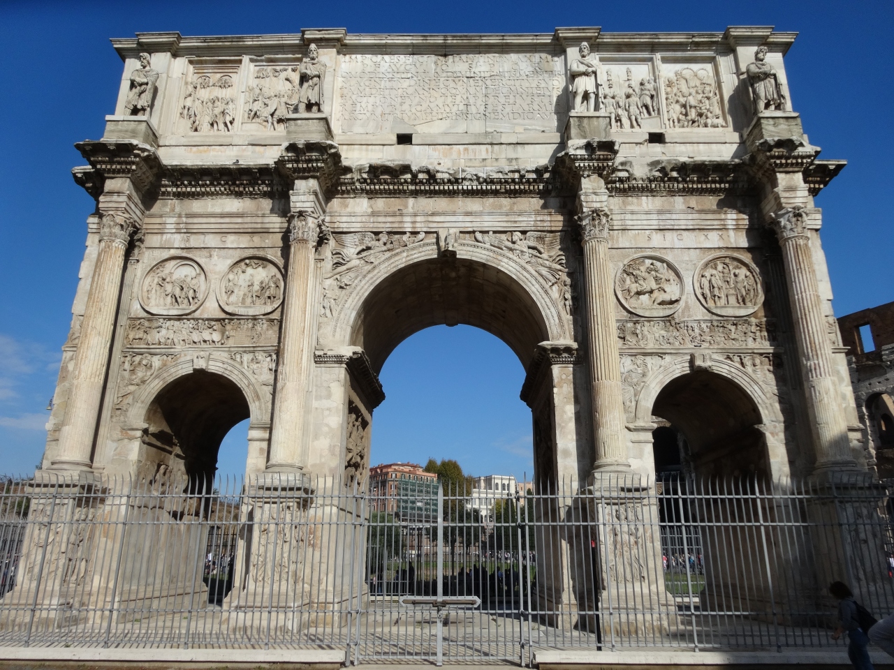 コンスタンティヌスの凱旋門 ローマ イタリア の旅行記 ブログ By 川上さん フォートラベル