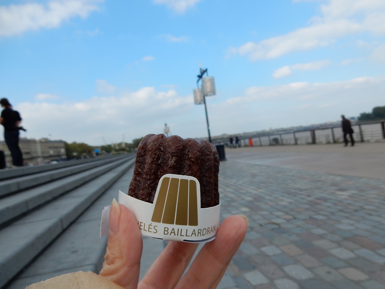 Bordeaux は ボードー と読め じゅねぱれぱふらんせーず 飲んで食うだけのスペイン フランス2015 10 その7 ボルドー で赤ワイン飲むどー ボルドー フランス の旅行記 ブログ By キートス メルシーさん フォートラベル