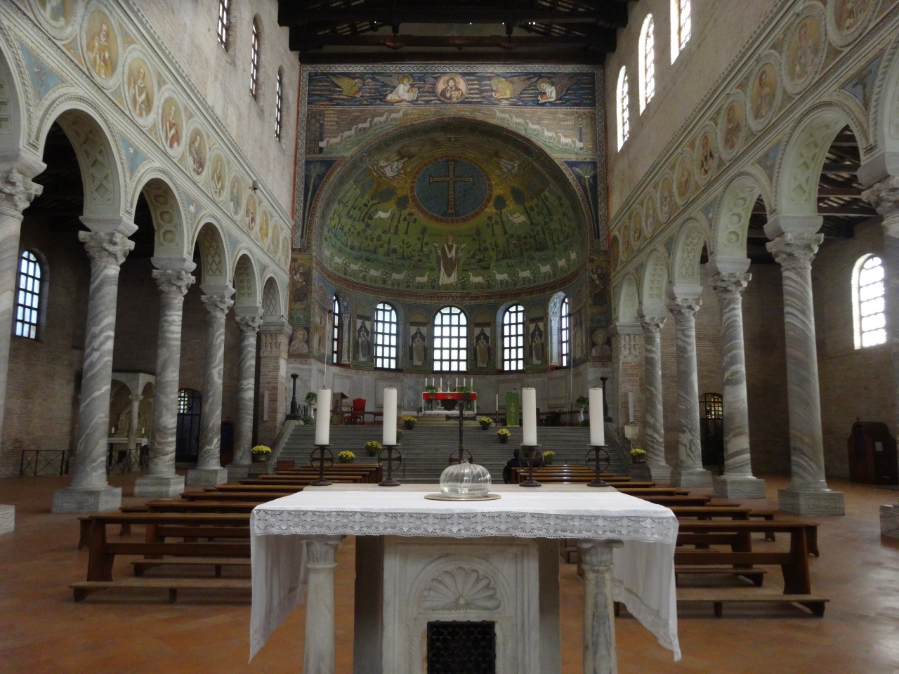 『サンタポッリナーレ・イン・クラッセ聖堂』ラベンナ(イタリア)の旅行記・ブログ by KawakamiKenさん【フォートラベル】