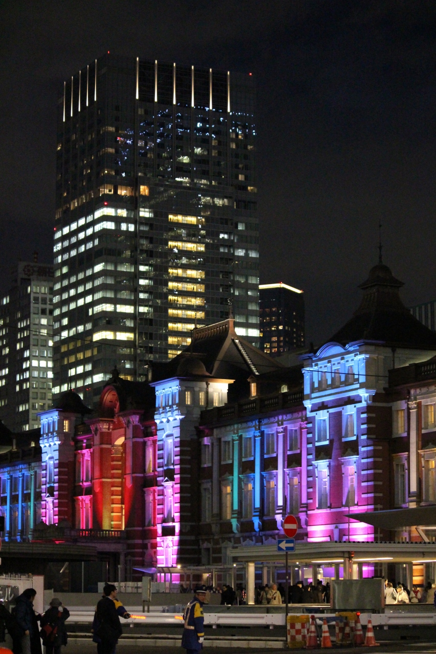 東京駅 Kitteのクリスマスツリー 丸の内イルミネーションを 丸の内 大手町 八重洲 東京 の旅行記 ブログ By パンダ３３さん フォートラベル