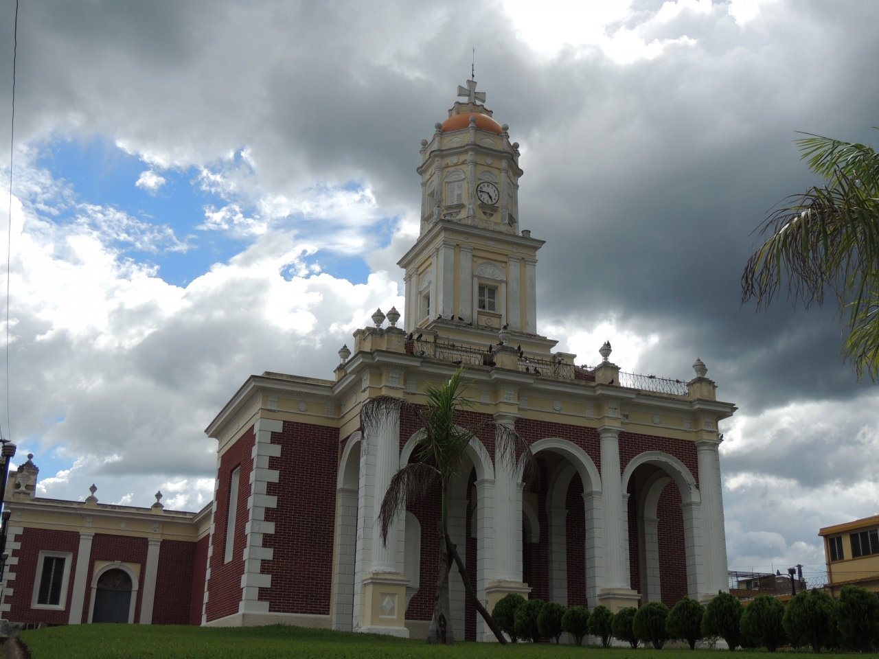 『エルサルバドル 1992年内戦終結後も続く混沌の国』サンタ・アナ(エルサルバドル)の旅行記・ブログ by 渡邉将平さん【フォートラベル】