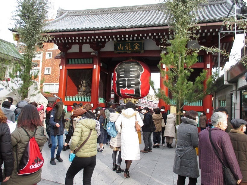 謹賀新年 浅草寺の正月参拝は 早朝に限る の旅 浅草 東京 の旅行記 ブログ By オオイさん フォートラベル