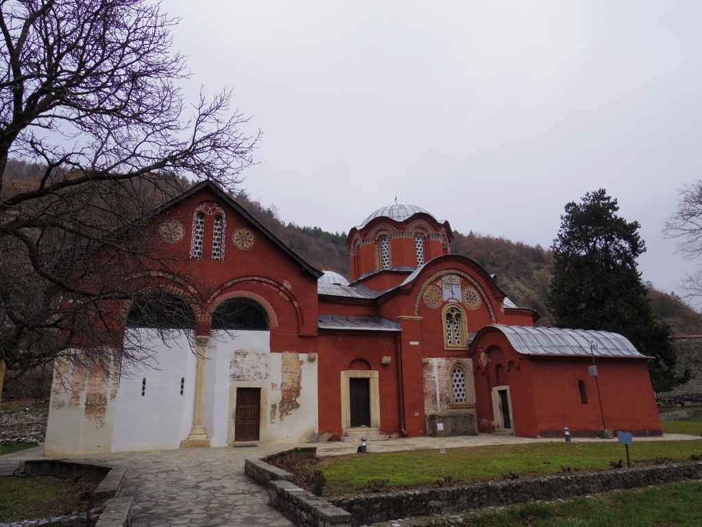 コソボの世界遺産・デチャニ修道院とペーチ総主教修道院