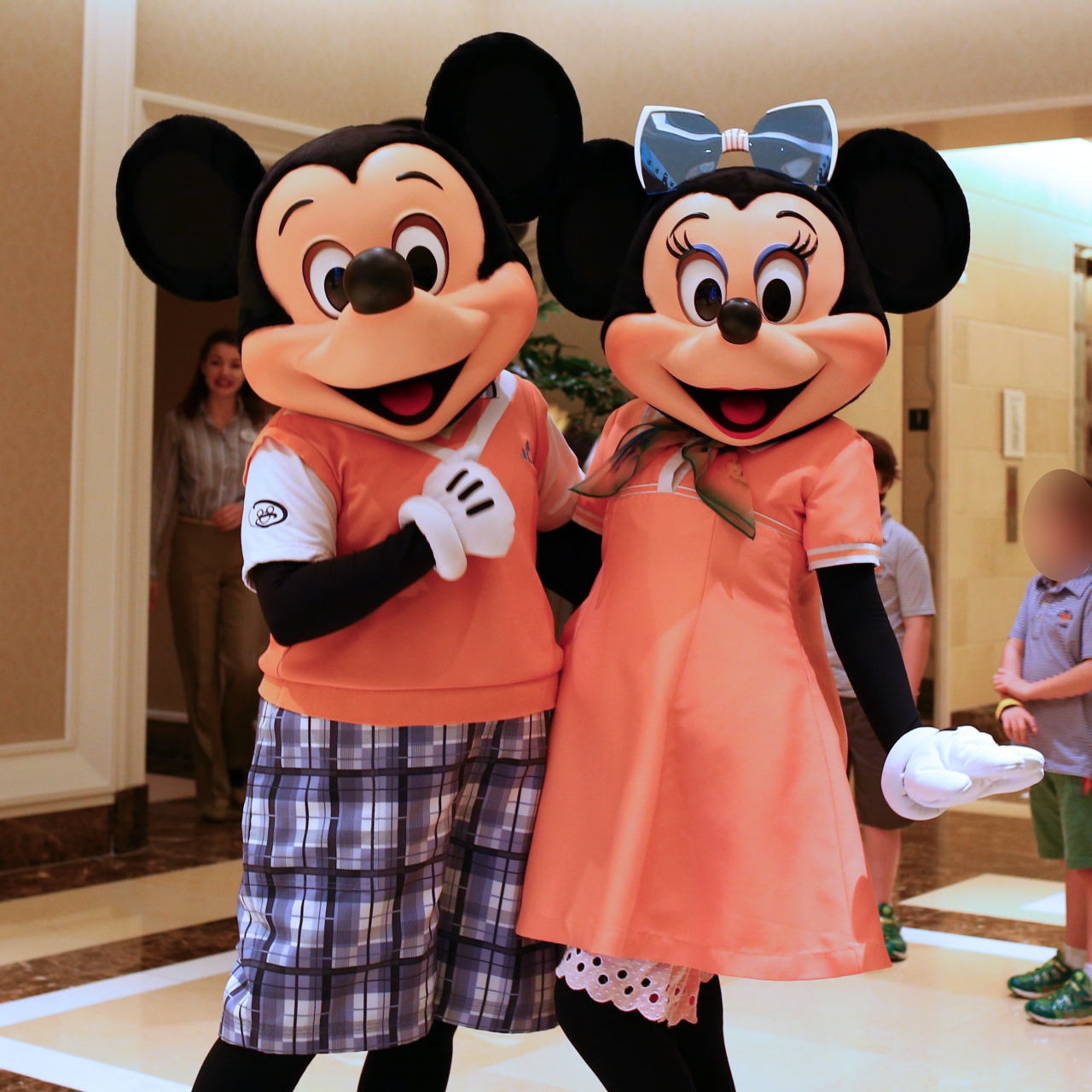 11年ぶりwdw ミニオタ嫁は大はしゃぎ 5日目 フォーシンズンズホテルで朝からミッキーに癒され 嫁 エンチャンテッド テール ウィズ ベルでまさかの大興奮 オーランド アメリカ の旅行記 ブログ By Yoyoyoiさん フォートラベル 11年ぶりwdw ミニオタ嫁は大はしゃぎ 5日目 フォーシンズンズホテルで朝からミッキーに癒され 嫁 エンチャンテッド テール ウィズ ベルでまさかの大興奮 オーランド アメリカ の旅行記 ブログ By Yoyoyoiさん フォートラベル