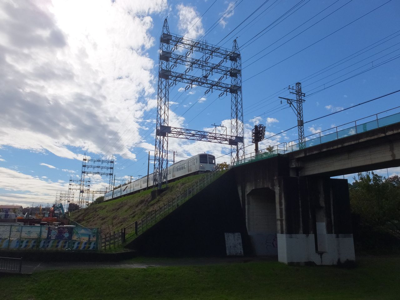 野川公園から調布基地へ 東京の旅行記 ブログ By きゅういとせろりさん フォートラベル 野川公園から調布基地へ 東京の旅行記 ブログ By きゅういとせろりさん フォートラベル