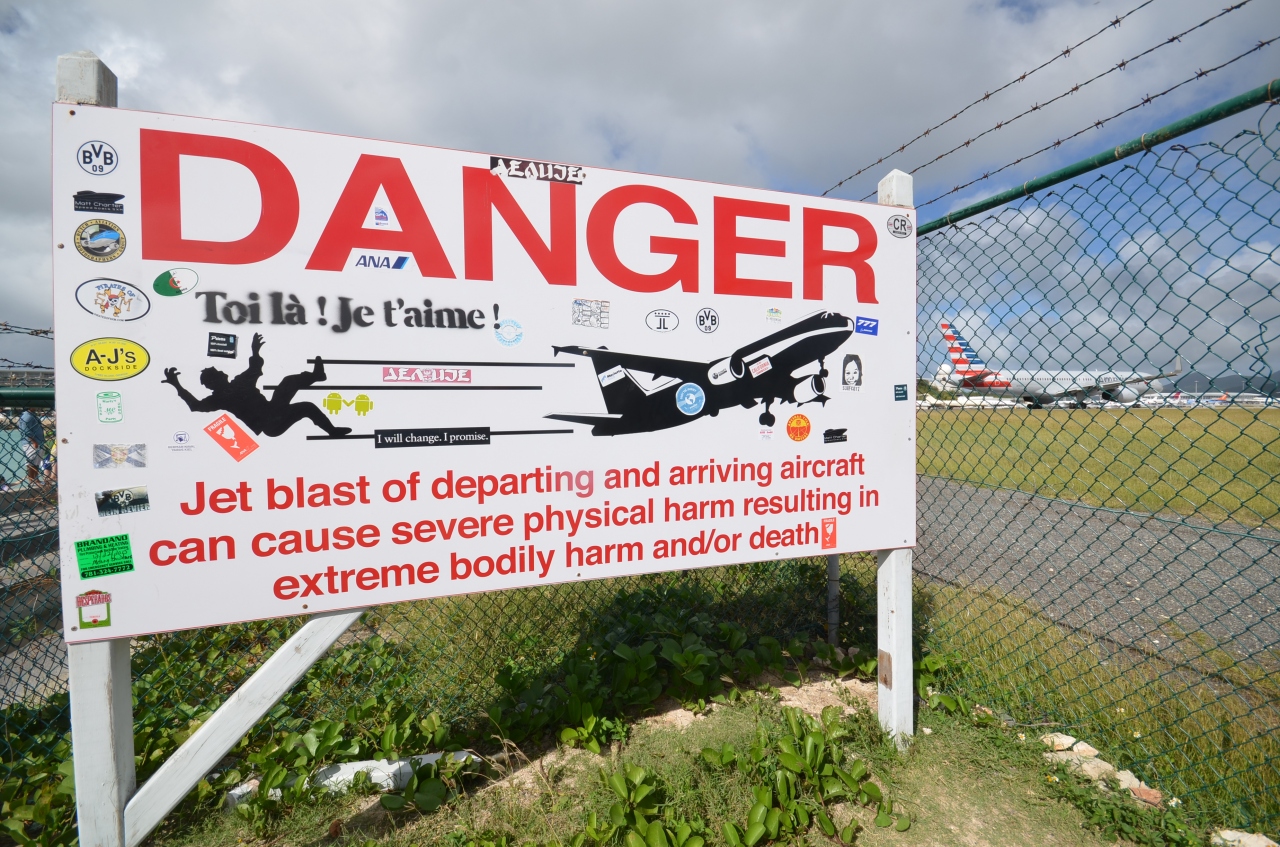 セントマーチン ついに飛行機好きの念願の聖地に行ってしまいました カリブ海の島国めぐり セント マーチン島の旅行記 ブログ By こぼちゃさん フォートラベル