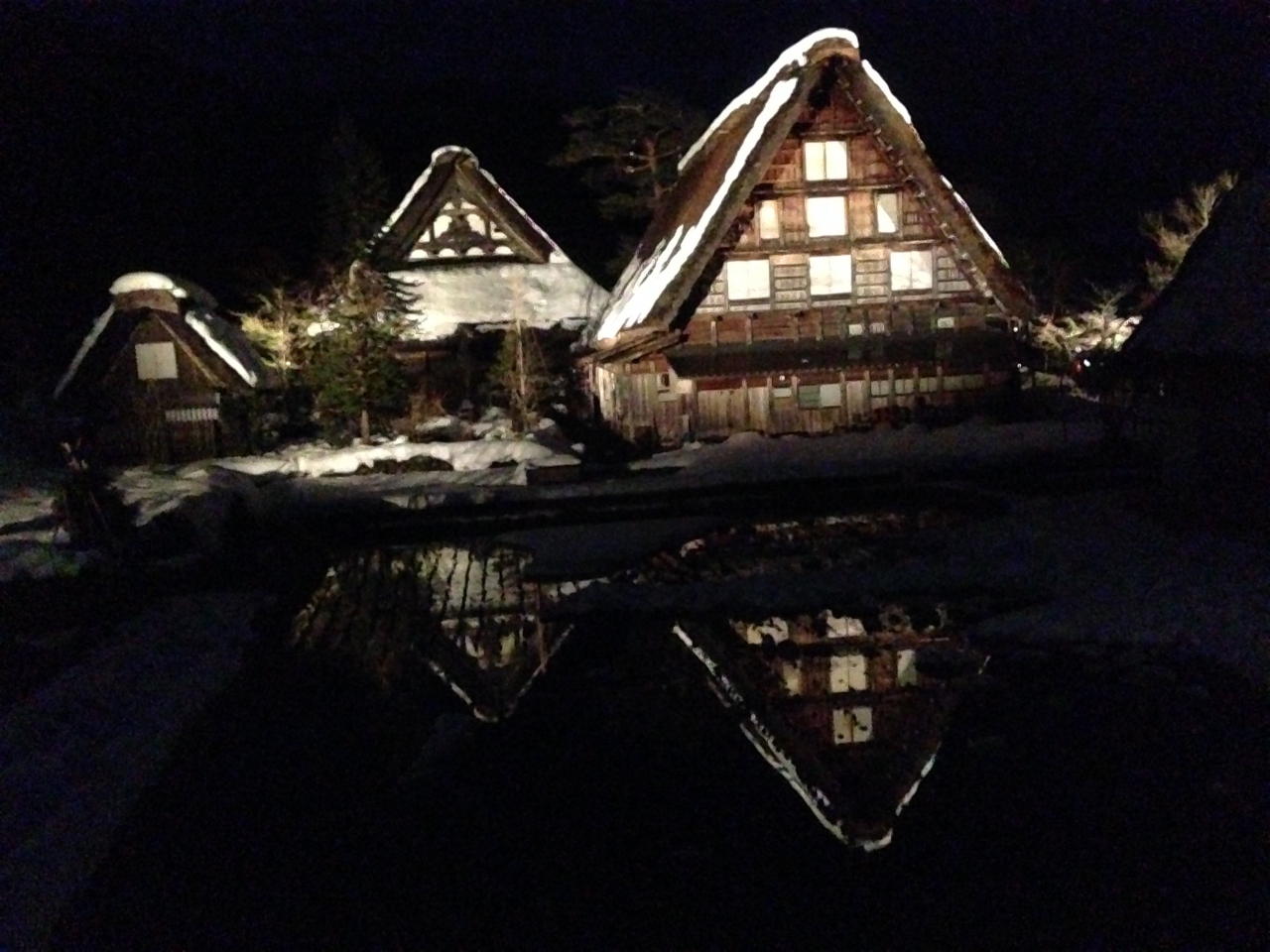 雪景色の合掌造り集落を歩く 白川郷ではライトアップも 白川郷 岐阜県 の旅行記 ブログ By Akanezumiさん フォートラベル 雪景色の合掌造り集落を歩く 白川郷ではライトアップも 白川郷 岐阜県 の旅行記 ブログ By Akanezumiさん フォートラベル