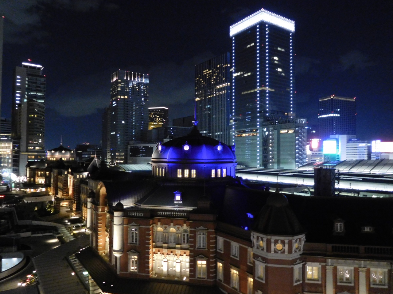 ２０１６年２月 東京１日目 その２ 東京駅ライトアップとｋｉｔｔｅガーデン 丸の内 大手町 八重洲 東京 の旅行記 ブログ By イロコさん フォートラベル