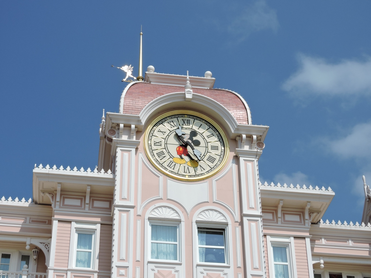 ディズニーランドパリでフランス語のミッキーに惚れる 初日 マルヌ ラ ヴァレ フランス の旅行記 ブログ By こじおさん フォートラベル ディズニーランドパリでフランス語のミッキーに惚れる 初日 マルヌ ラ ヴァレ フランス の旅行記 ブログ By こじおさん フォートラベル