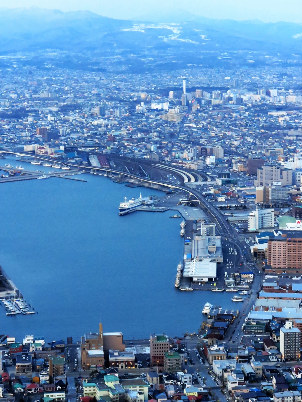 函館03 函館山 御殿山 展望台からの眺め 五稜郭 湯の川温泉までスッキリ 函館 北海道 の旅行記 ブログ By マキタン２さん フォートラベル