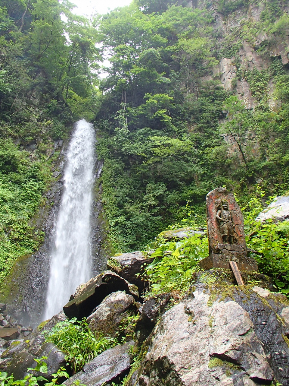再訪 日本の滝百選 雨滝 15年7月 はわい温泉 鳥取県の滝めぐり その４ 鳥取市 鳥取県 の旅行記 ブログ By Joecoolさん フォートラベル