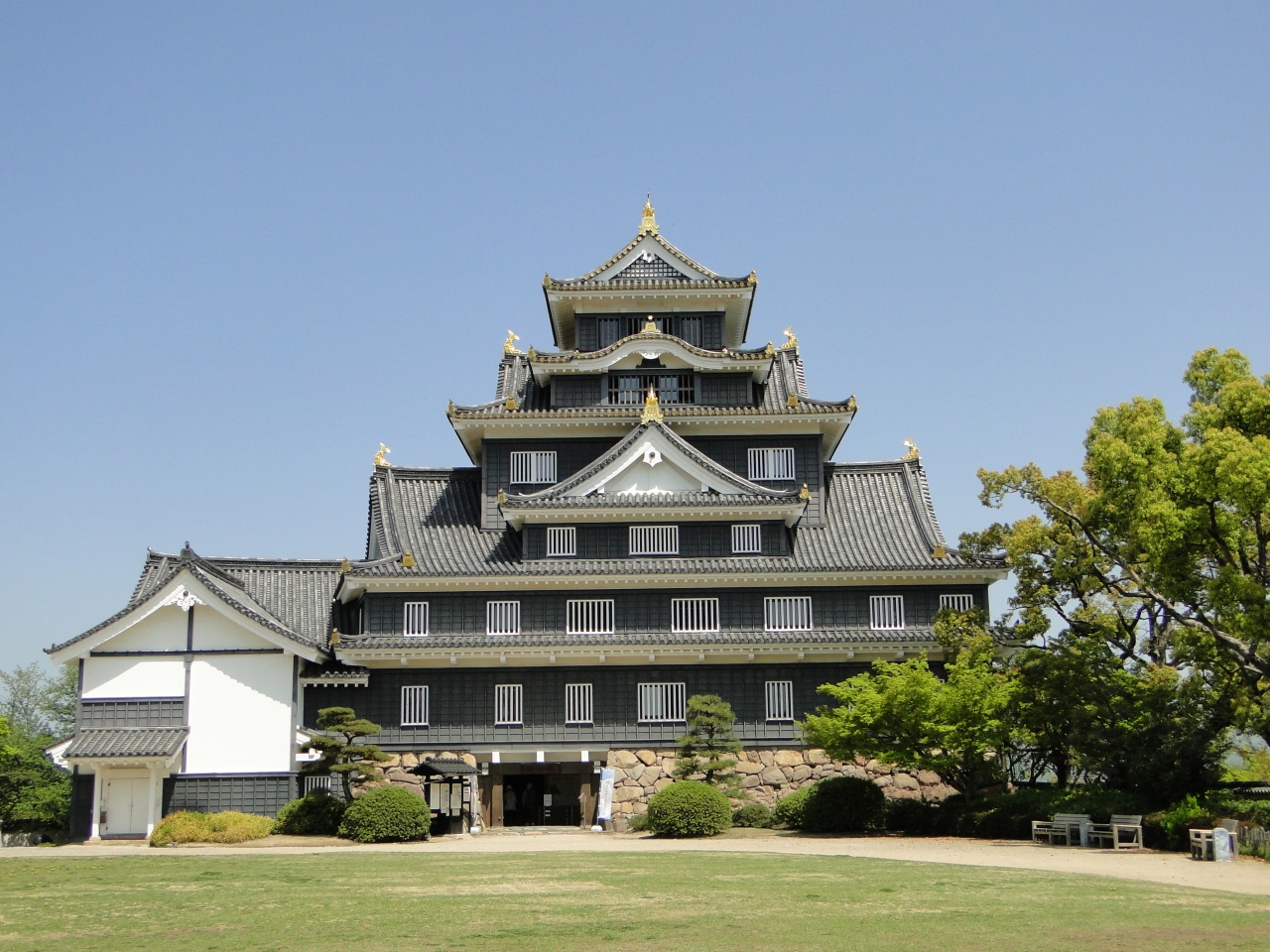 岡山城 後楽園 と仁徳天皇陵 岡山市 岡山県 の旅行記 ブログ By ひでちゃんさん フォートラベル