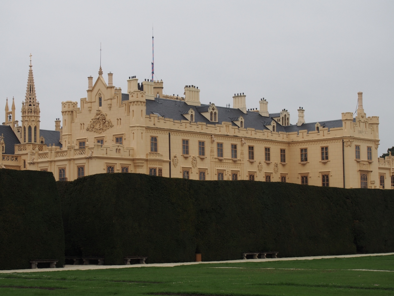 『チェコの世界遺産⑦、リヒテンシュタイン候の邸宅、庭があったレドニツェ』その他の都市(チェコ)の旅行記・ブログ by lion3さん【フォートラベル】