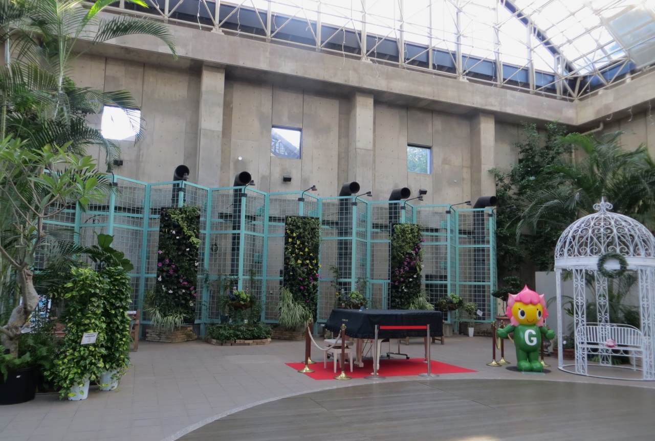 15秋 旧名古屋市ランの館 久屋大通庭園フラリエ 9月12日 旧温室 庭園 庭園の池 名古屋 愛知県 の旅行記 ブログ By 旅人のくまさんさん フォートラベル