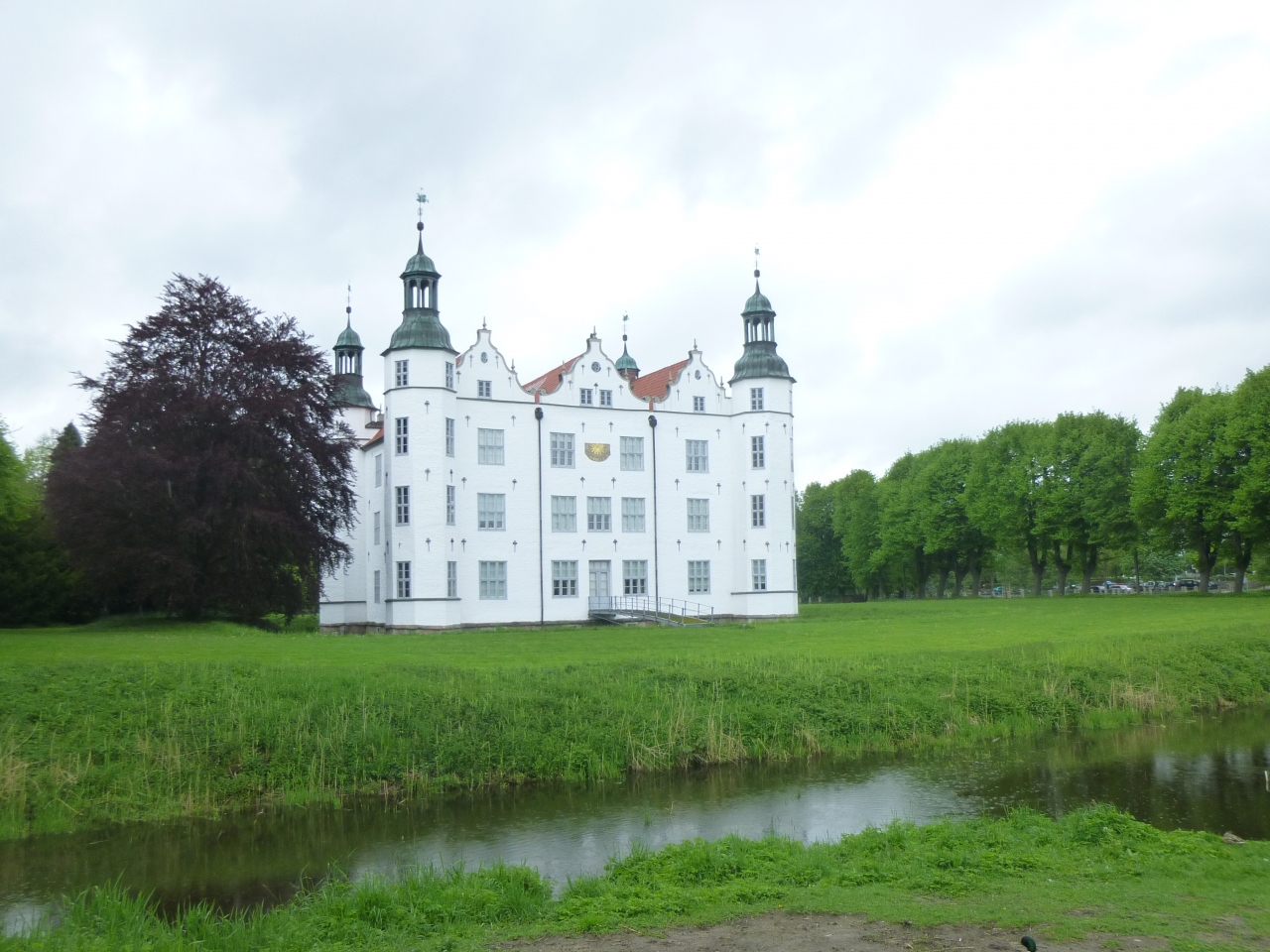 ≪ドイツの春・北方二州を巡る：3シンメルマン伯家の夏の宮殿アーレンスブルク城≫