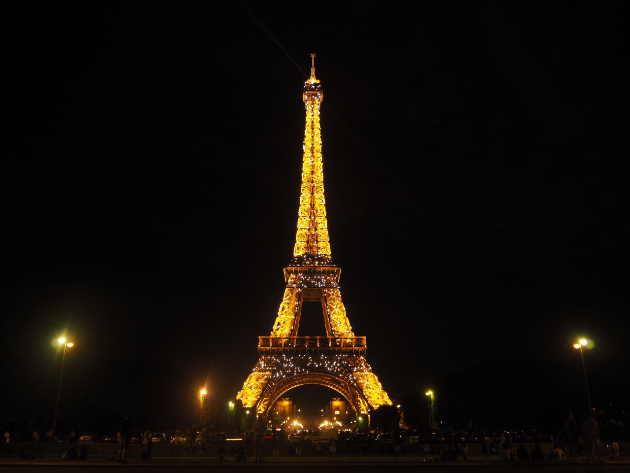 日常から逃避行 行きたい所に行く フランス4泊6日女一人旅 1日目 パリ 夜景ツアーで手軽にparisイントロダクション パリ フランス の旅行記 ブログ By ピオニーさん フォートラベル