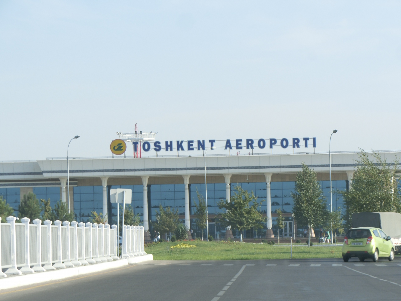 真夏のシルクロード 自力でウズベキスタン1週間 0 世界ワーストランキング常連 タシケント国際空港を攻略せよ 旅の準備と入国まで タシケント ウズベキスタン の旅行記 ブログ By Aquamarine 324さん フォートラベル 真夏のシルクロード 自力でウズベキスタン1週間 0 世界ワーストランキング常連 タシケント国際空港を攻略せよ 旅の準備と入国まで タシケント ウズベキスタン の旅行記 ブログ By Aquamarine 324さん フォートラベル