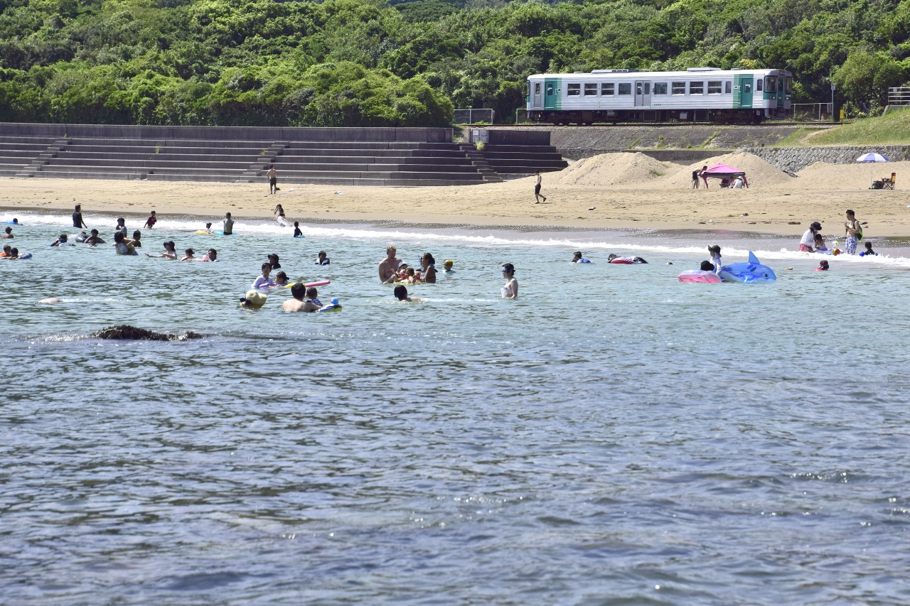 田井ノ浜にある夏にしか営業しない秘境駅に訪れてみた(だがしかし・・・調査不足でした☆編)