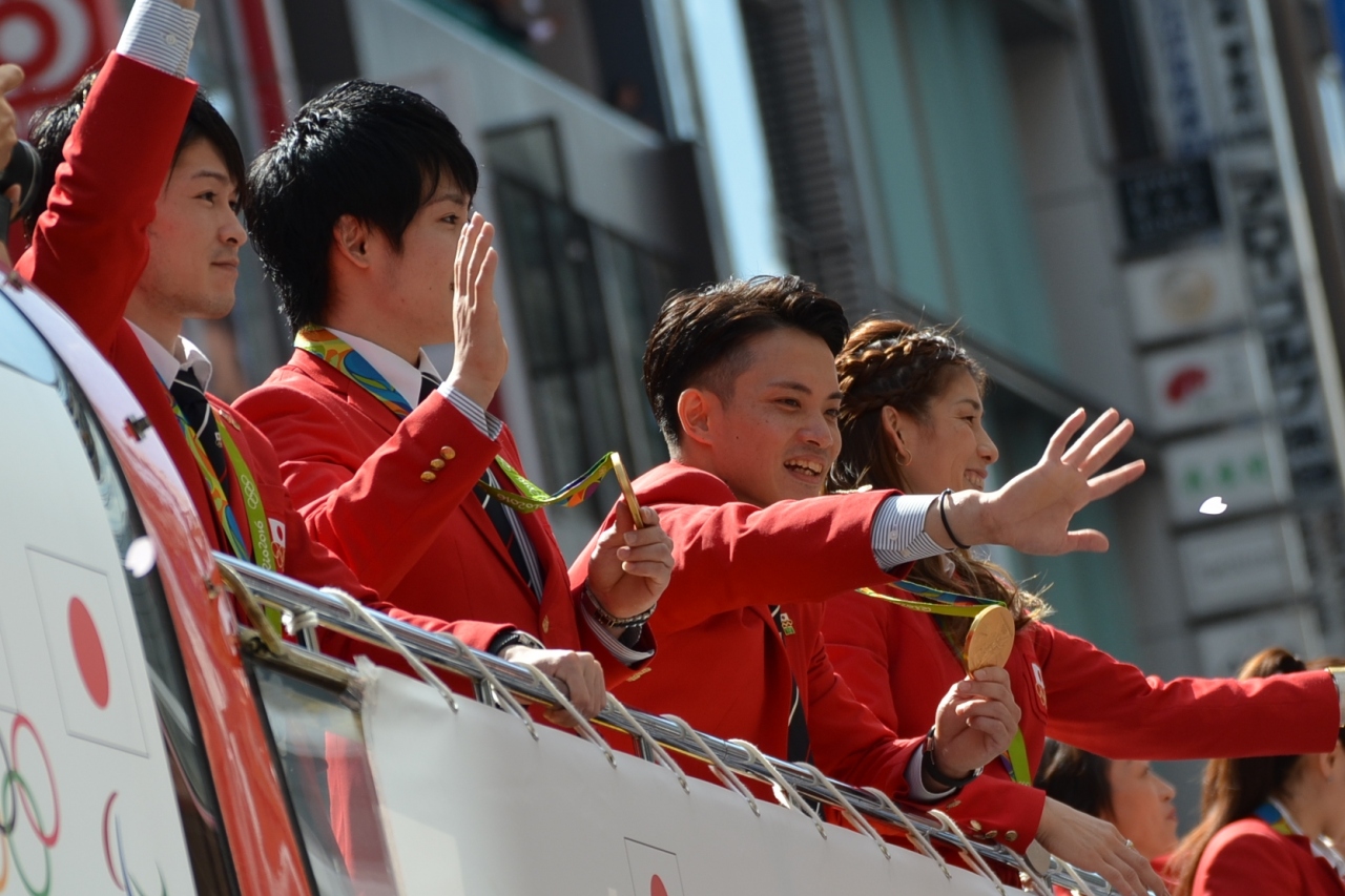 五輪 パラ メダリスト パレード 銀座 有楽町 日比谷 東京 の旅行記 ブログ By Takeおじさん フォートラベル