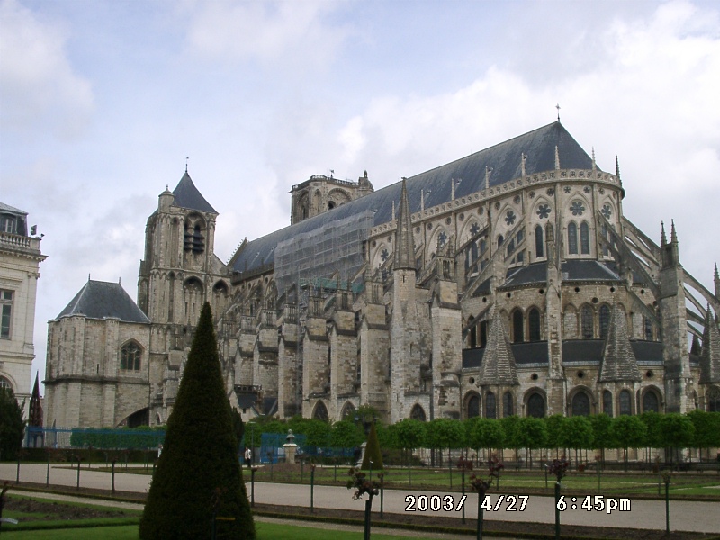 フランス大周遊 4 ブールジュ大聖堂経由 ロワール川の古城へ ブルージュ フランス の旅行記 ブログ By Comestaiさん フォートラベル