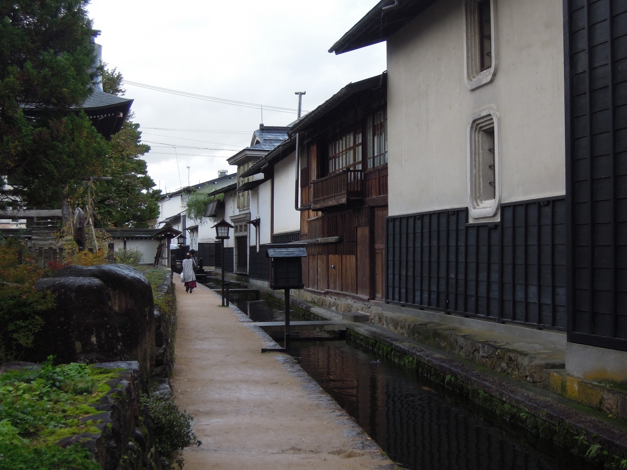 16 10 岐阜 長野 １日目 飛騨古川 瀬戸川と白壁土蔵街 飛騨市図書館 飛騨古川駅 高山 さんまち 飛騨高山 古川 岐阜県 の旅行記 ブログ By でらどらさん フォートラベル