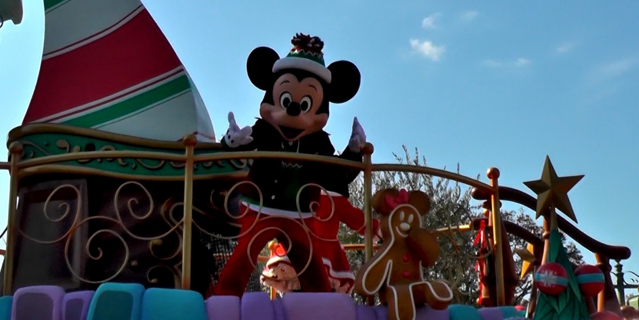 ミッキーマウスとミニーマウスのスクリーンデビューの日に東京ディズニーランドのクリスマスファンタジーに行ってきた 東京ディズニーリゾート 千葉県 の旅行記 ブログ By レッドウイングさん フォートラベル