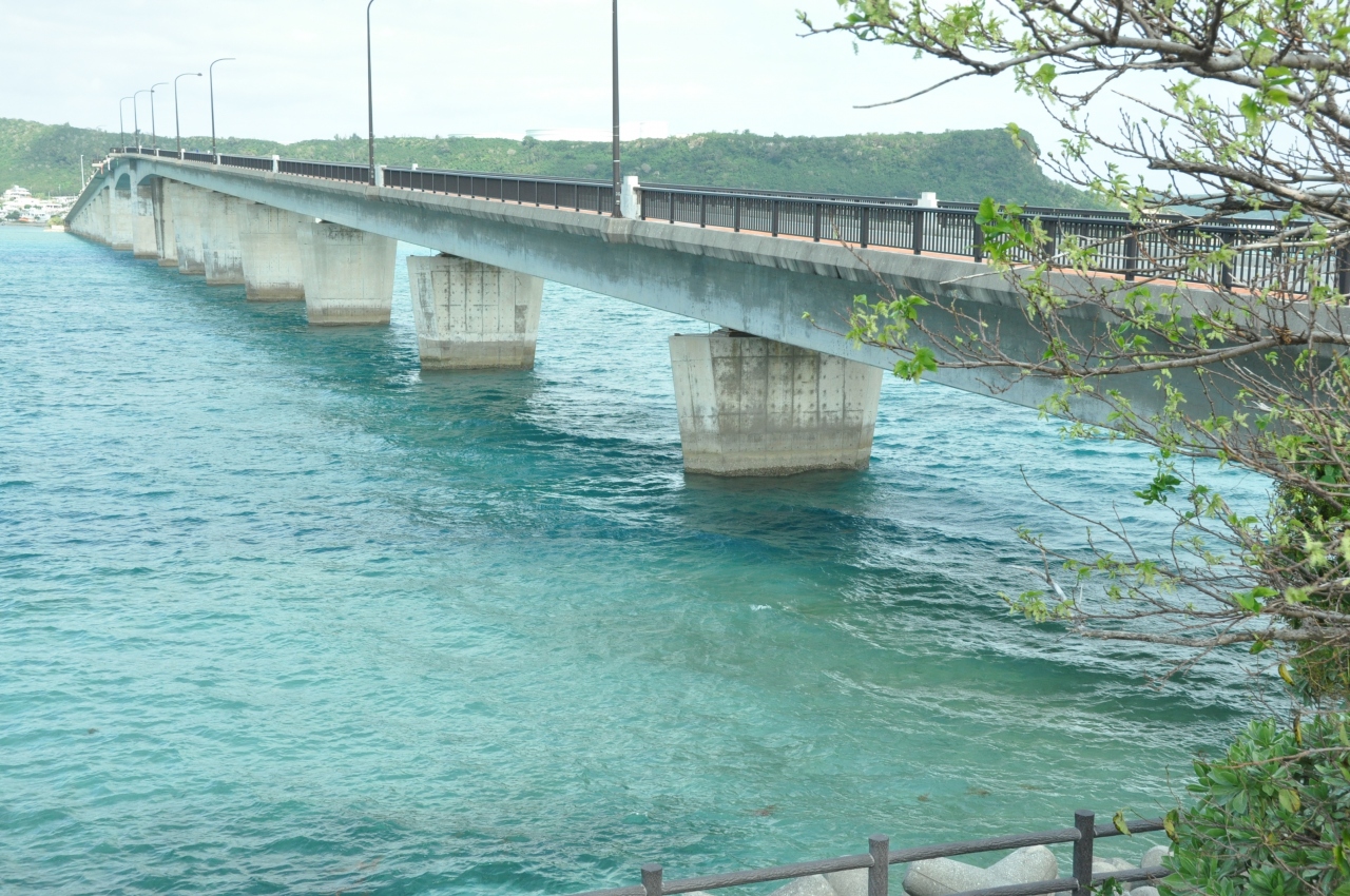 初めての沖縄 水中道路周辺で美しい海を眺めて かりゆしビーチホテルへ 沖縄市 うるま市 伊計島 沖縄県 の旅行記 ブログ By Sio爺さん フォートラベル