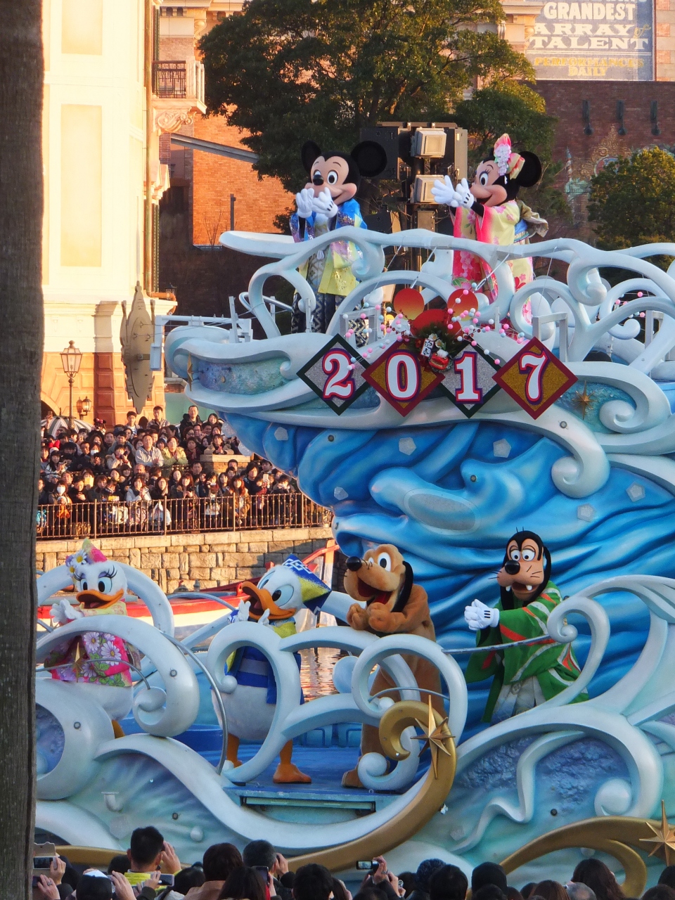 A Happy New Year 17 In Tds ニューイヤーズ グリーティング 東京ディズニーリゾート 千葉県 の旅行記 ブログ By げっぴーさん フォートラベル
