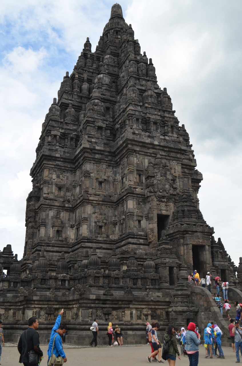インドネシアの世界遺産no 3 プランバナンのヒンドゥー寺院遺跡群を訪れる プランバナン周辺 インドネシア の旅行記 ブログ By ハンクさん フォートラベル
