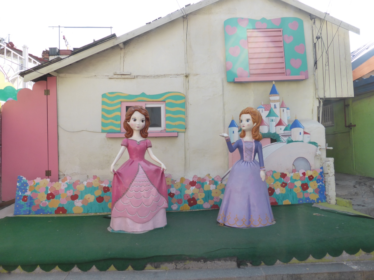 3歳娘を連れてソウル 江華 仁川3日間の旅3 プリンセスいっぱい 仁川松月洞童話村 仁川 韓国 の旅行記 ブログ By Kantaroさん フォートラベル 3歳娘を連れてソウル 江華 仁川3日間の旅3 プリンセスいっぱい 仁川松月洞童話村 仁川 韓国 の旅行記 ブログ By Kantaroさん フォートラベル