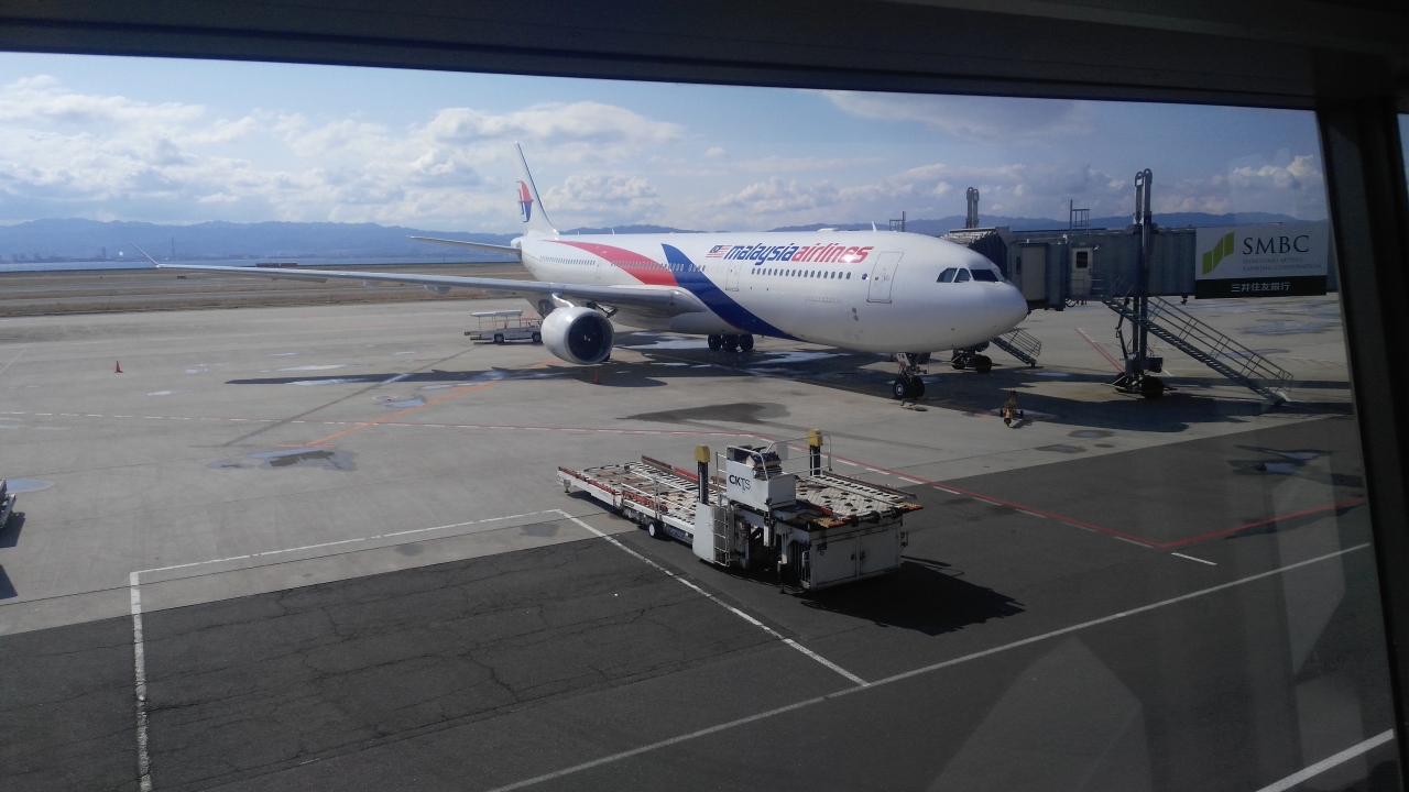 マレーシア航空初搭乗 クアラルンプール経由バンコク 遅延 乗継失敗 ロストバゲジ バンコク タイ の旅行記 ブログ By ルート3さん フォートラベル