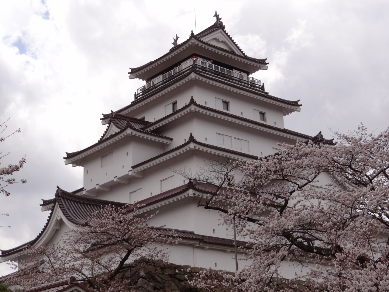 会津武家屋敷 飯盛山 さざえ堂 鶴ヶ城 三春の滝桜 大人の休日パス17年04月の旅3 4 東山温泉 福島県 の旅行記 ブログ By だいこくさん フォートラベル