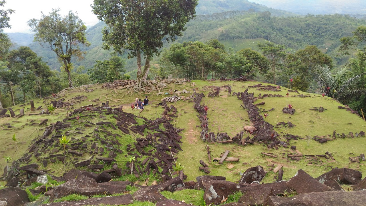 目指せるのか グヌンパダン Gunung Padang 巨石遺構への道 1日目 ジャワ島 インドネシア の旅行記 ブログ By 行ってきたカルロさん フォートラベル