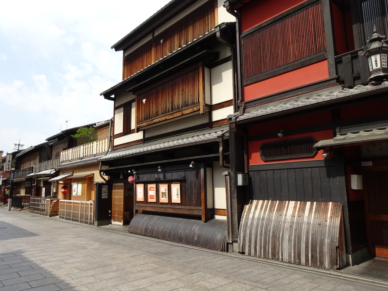 祇園 花見小路 17 5月15日 葵祭を観る前に 祇園メインストリートを歩く 2 東山 祇園 北白川 京都 の旅行記 ブログ By しんちゃんさん フォートラベル