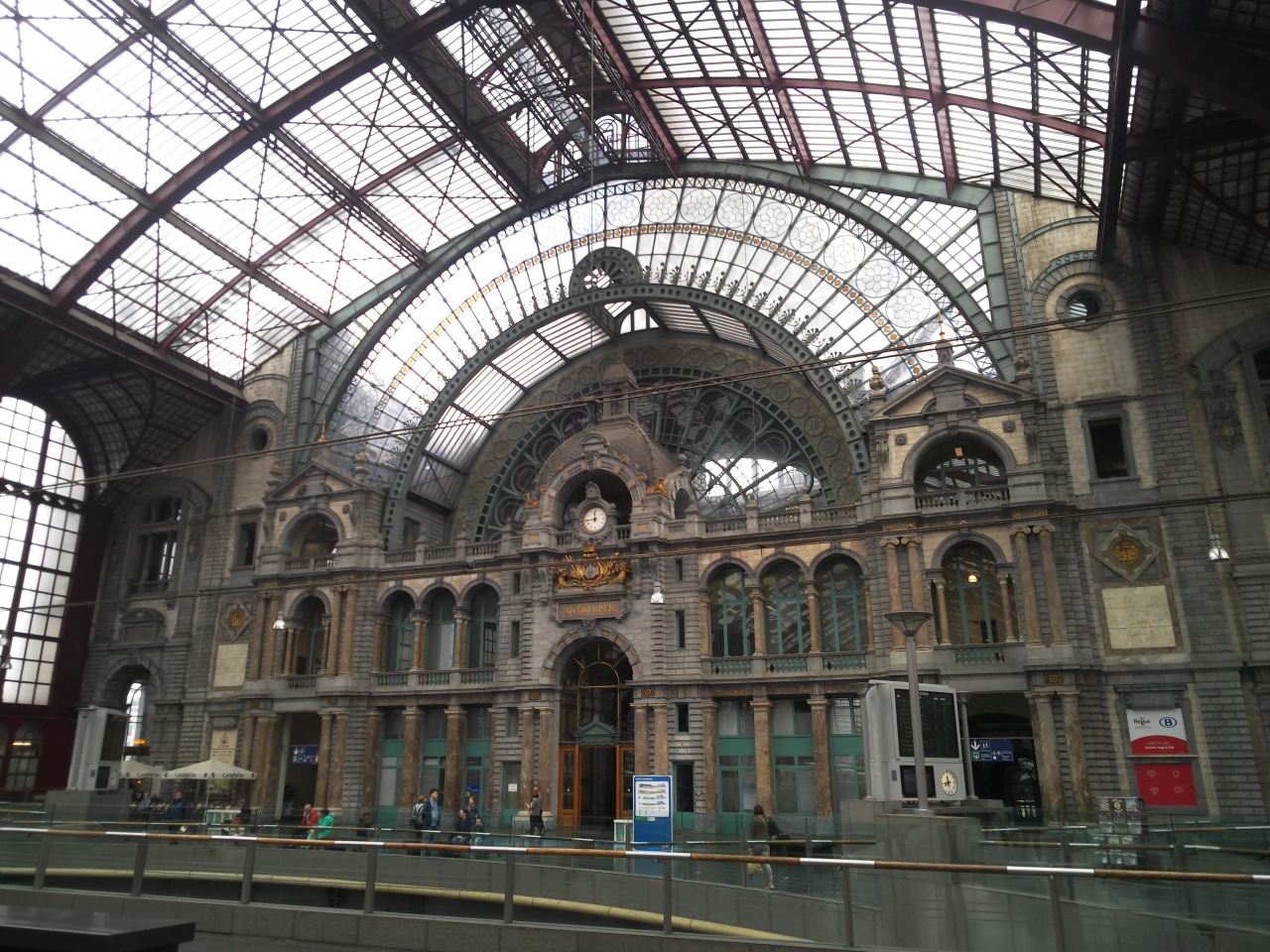 フランス語と1人旅 18日目 アントワープ ネロとパトラッシュを巡る アントワープ ベルギー の旅行記 ブログ By Milouさん フォートラベル フランス語と1人旅 18日目 アントワープ ネロとパトラッシュを巡る アントワープ ベルギー の旅行記 ブログ By Milouさん フォートラベル