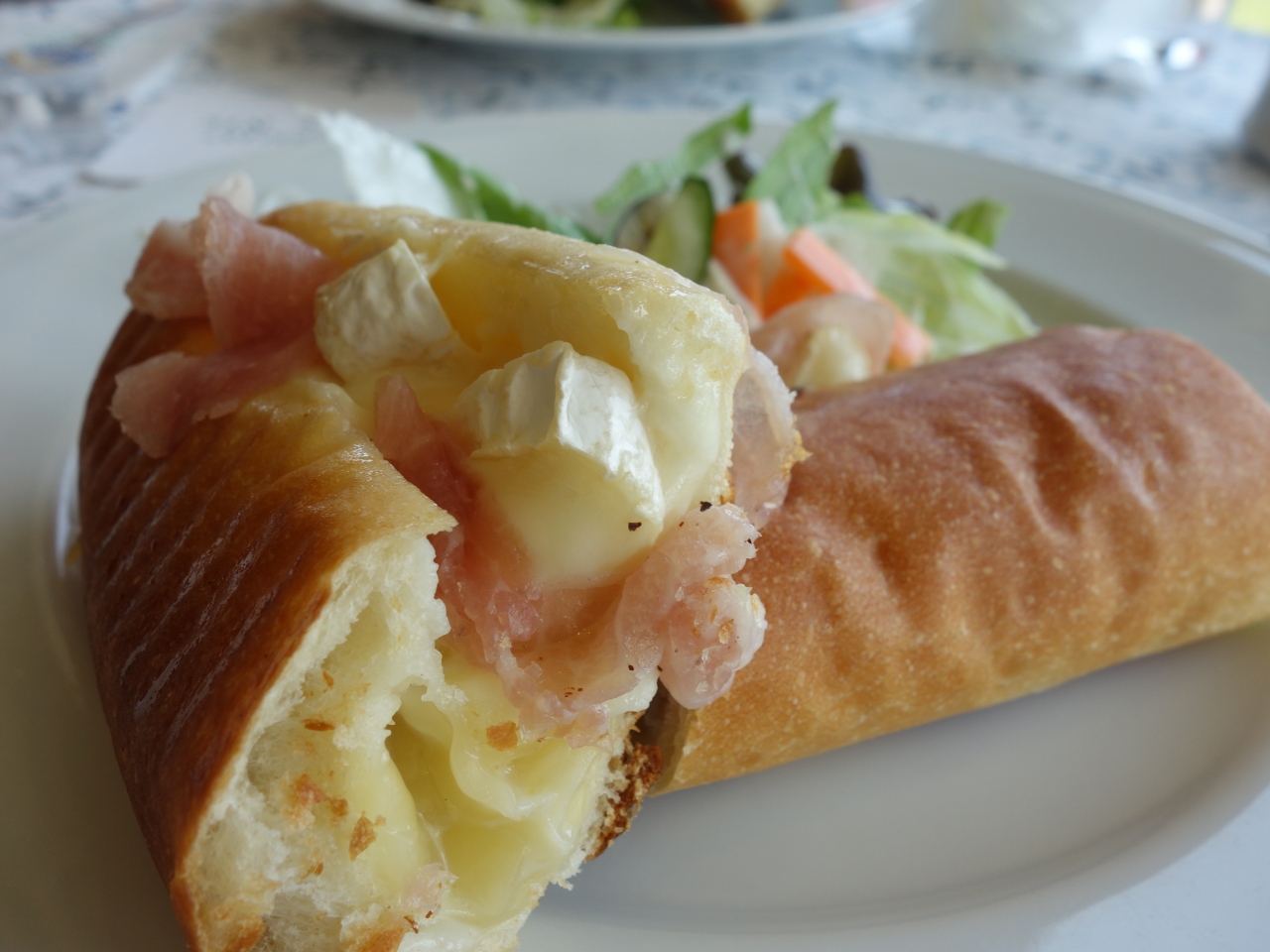 今日のランチは とかちプラザ の エスプレッソ ピクニック で おいしいパニーニをいただきました 帯広 北海道 の旅行記 ブログ By Nomonomoさん フォートラベル